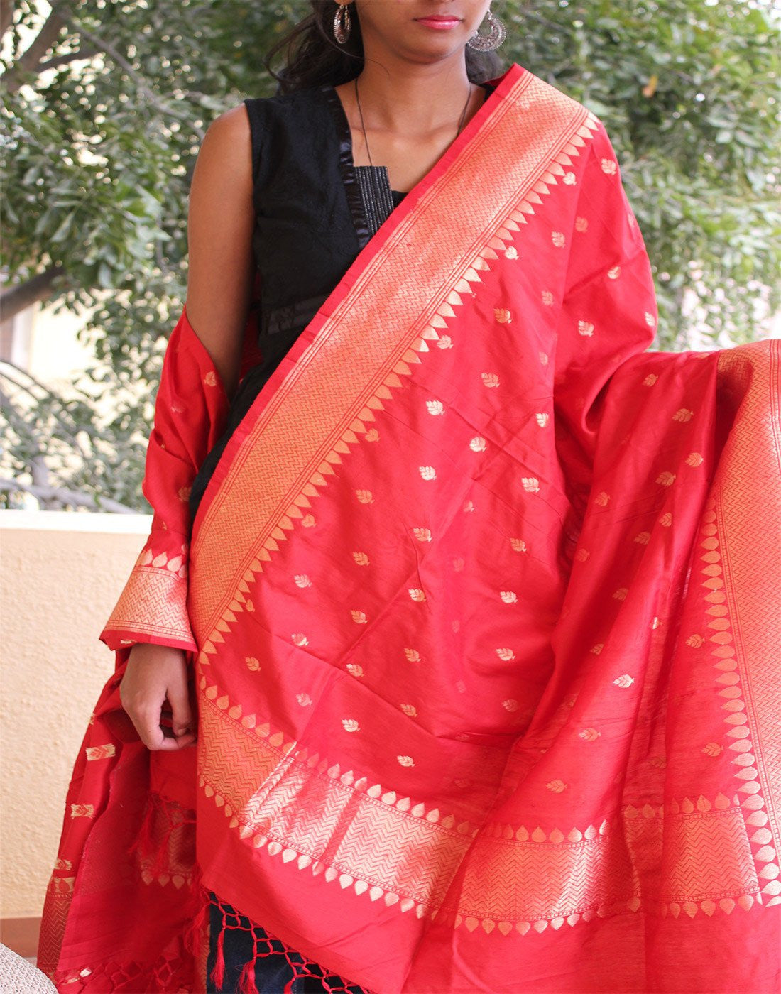 Red Banarasi Dupion Dupatta with small buttis