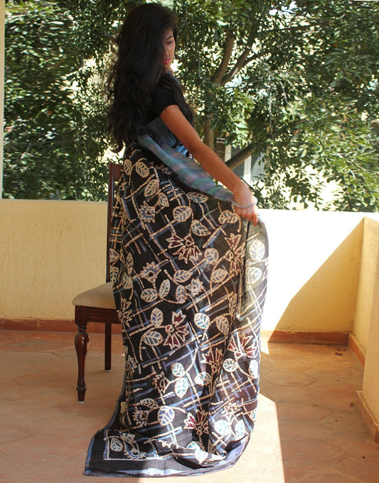 Batic prints Handpainted Bishnupuri Silk Saree