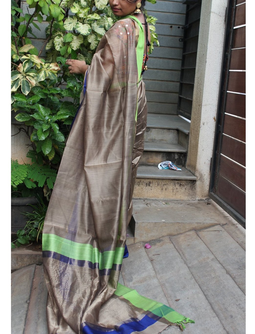 Dark Beige Maheshwari handwoven saree