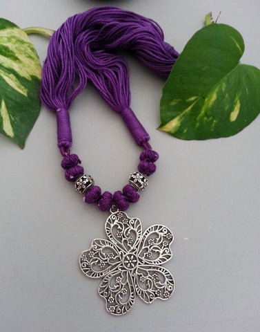 Thread With Flower Pendent