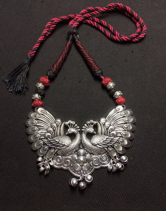 Thread With Pendent Set