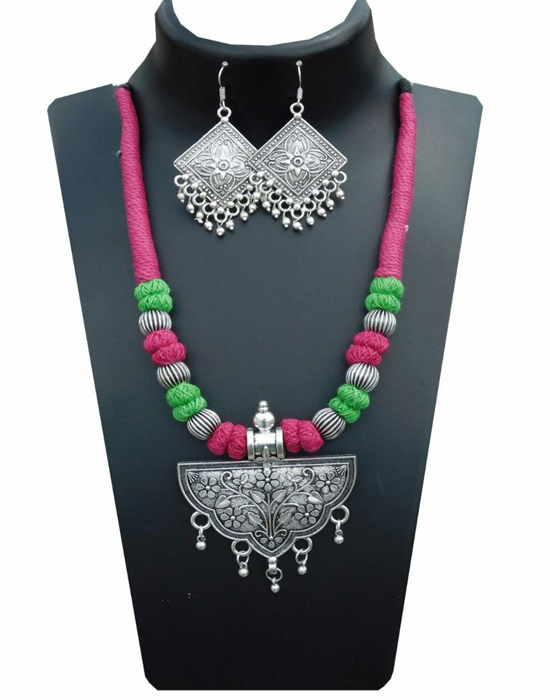 Thread With Pendent Set