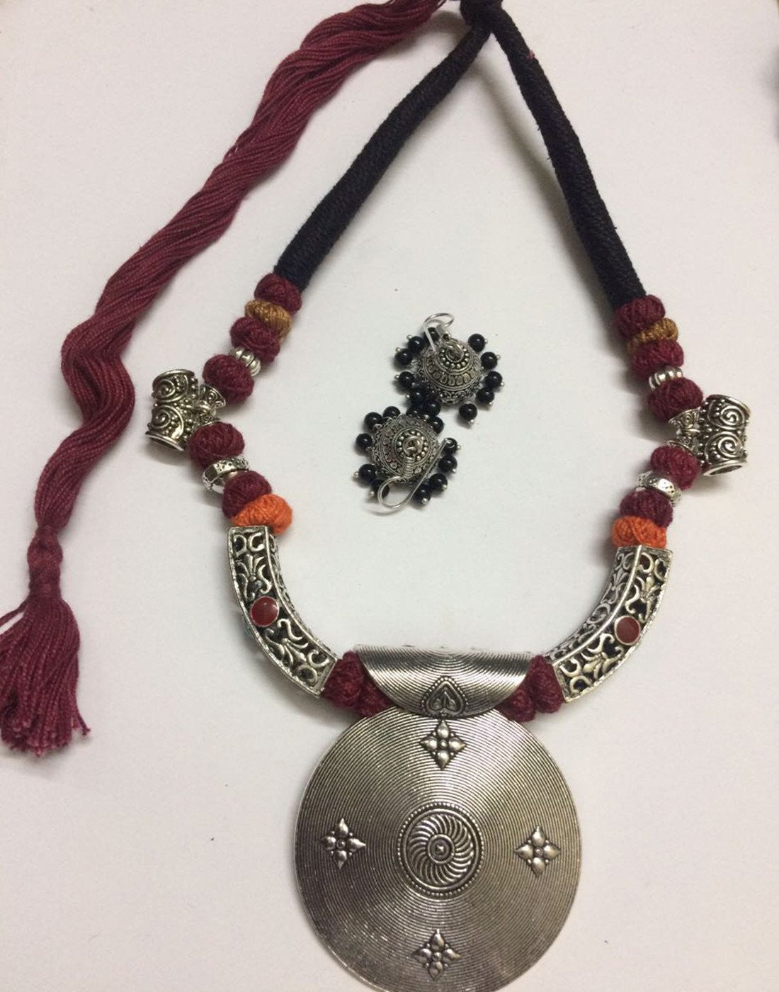 Thread With Pendent Set