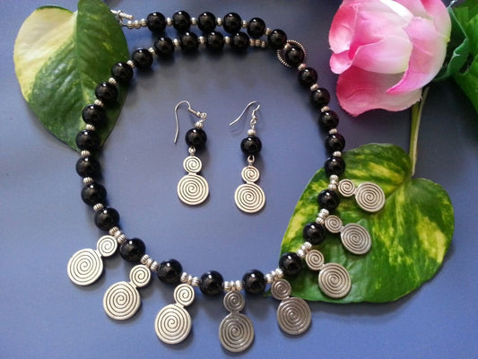 Black Beads Set